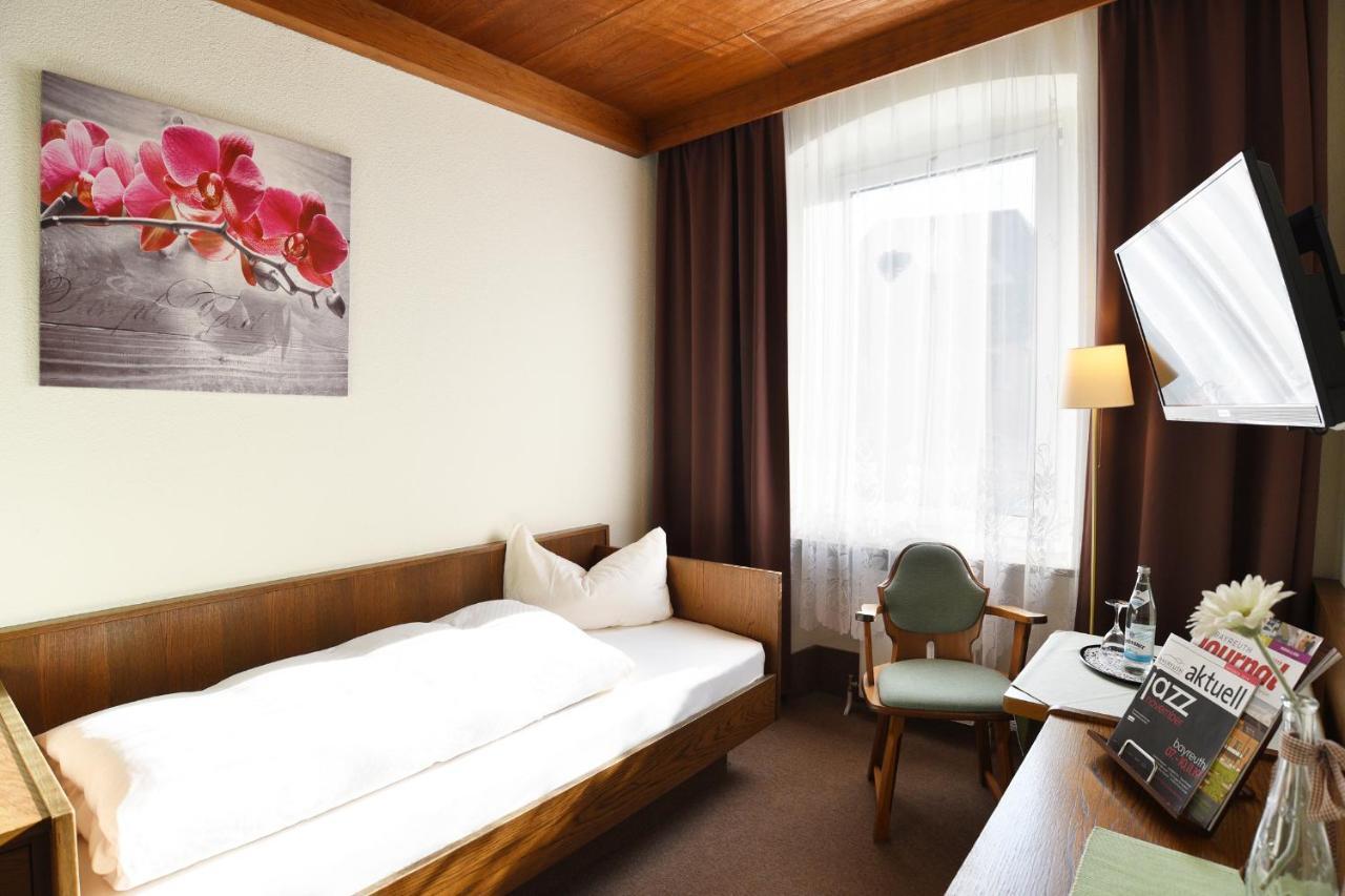 Gasthof & Hotel Goldener Hirsch Bad Berneck im Fichtelgebirge Luaran gambar